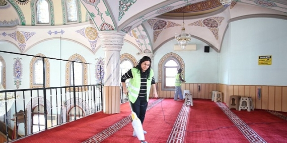 Çiğli’de İbadethaneler İçin Paklık Mesaisi