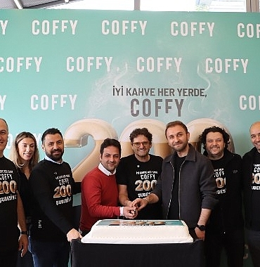 coffy-200uncu-magazasini-ankara-yuksek-suratli-tren-garinda-acti-IBt6CFXF.jpg