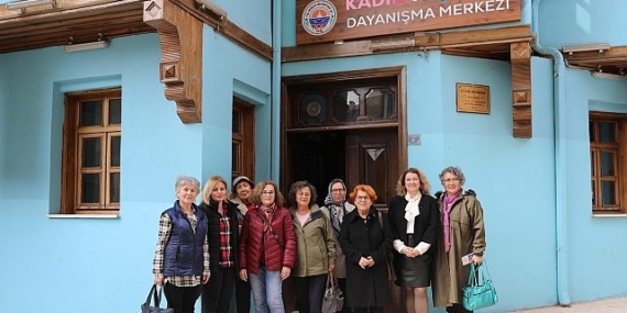 Dayanışma Merkezi’nde Bayan Hakları Konuşuldu