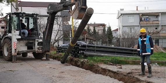 Derince’de Altyapı Çalışmaları Tüm Süratiyle Sürüyor