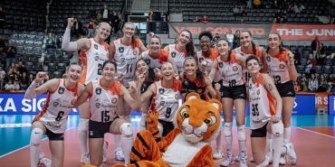 eczacibasi-dynavit-yari-finalde-1WjrWbOC.jpg