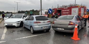 edirnede-3-aracin-karistigi-kazada-2-kisi-yaralandi-S3gCUj26.jpg