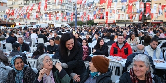 Efes Selçuk’ta İftar Sofrası Dayanışma ile Kuruldu