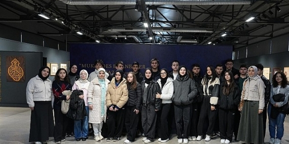 Gençler, “Mukaddes Emanetlere” sahip çıkıyor