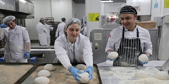 Gençlerden iftar sofralarına sıcak dokunuş