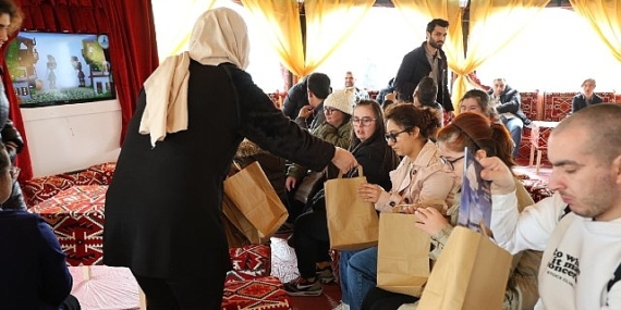 Gönüllerde Köprü Kuran Ziyaret
