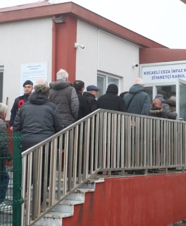 guncelleme-kocaelide-7-kisinin-oldugu-fabrika-yangini-davasi-basladi-WiyPBEjy.jpg