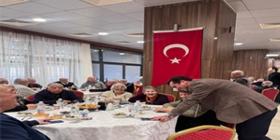 Huzurevinde iftar buluşması