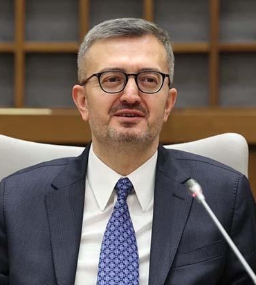 iletisim-baskani-durandan-ozgur-ozele-tepki-dikkat-cekmeye-ve-gundem-saptirmaya-dayali-bir-uslup-Panbhj3J.jpg