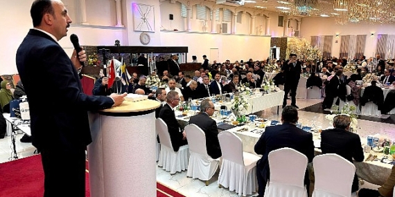 İsveç’te Yaşayan Konyalılarla Buluşan Lider Altay: “Gönül Coğrafyamızın Neresinde Bir Hemşehrimiz Varsa Konya’mızın ve Ülkemizin Duası, Muhabbeti Oradadır”