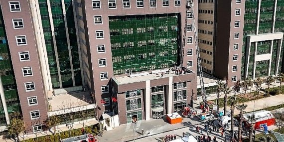 İzmir Adliyesi’nde nefes kesen bomba tatbikatı