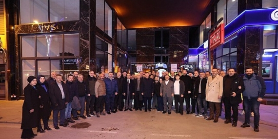 İzmitli esnaflar, Lider Büyükakın’ı iftarda ağırladı