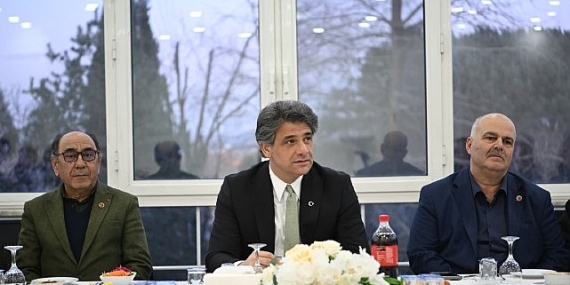 Kartepe Belediye Meclisi İftar Sofrasında Bir Ortaya Geldi