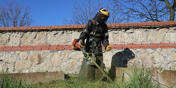 Kartepe de Mezarlıklar Bayram Ziyaretine Hazırlanıyor