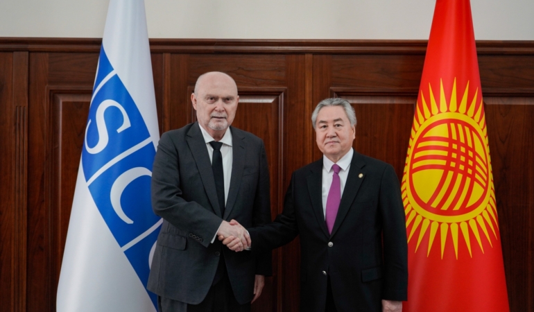 kirgizistan-disisleri-bakani-kulubayev-agit-genel-sekreteri-sinirlioglu-ile-gorustu-Qy3ONJBz.jpg