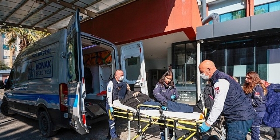 Konak’ın hasta nakil hizmeti yüzleri güldürüyor