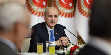 kurtulmus-milli-dayanisma-kardeslik-ve-demokrasi-komisyonu-uyeleriyle-iftarda-bir-araya-geldi-Sclsh6WX.jpg