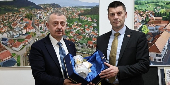 Lider Büyükakın da soydaşlarla iftar açtı