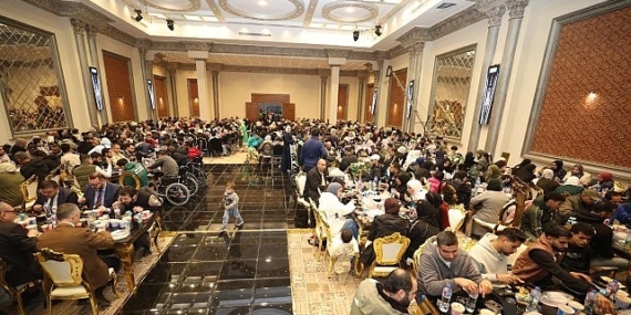 Lider Büyükakın, Gazzeli ailelerle oruç açtı