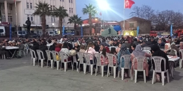 lider-cercioglu-binlerce-vatandasi-her-gun-iftar-sofralarinda-bulusturuyor-ScUxvCSe.jpg