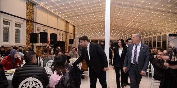 Lider Çırpanoğlu İşçiyle İftar Sofrasında Buluştu