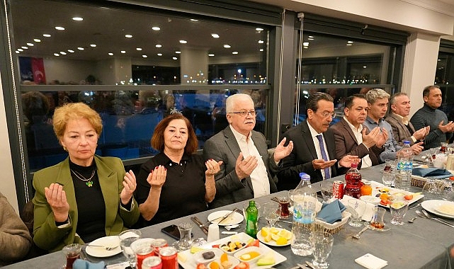 lider-devecilerden-sehit-aileleri-ve-gaziler-onuruna-iftar-ImVW96mf.jpg