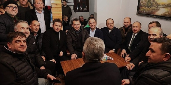 Lider Erkan Aydın Abdal Meydanı’nda Vatandaşlarla Sahur Yaptı