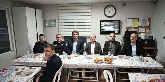 Lider Kocaman’dan Polislere Tatlı Sürpriz