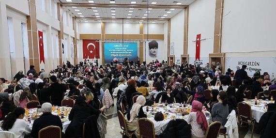 Lider Özarslan ve Eşi Filiz Özarslan Bayanlarla İftar Sofrasında Buluştu