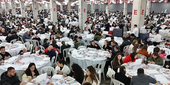 Lider Pehlivan, iftarı belediye ailesiyle karşıladı