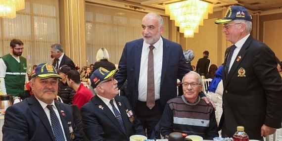 Lider Sandıkçı Şehit Aileleri ve Gazilerle İftarda Buluştu