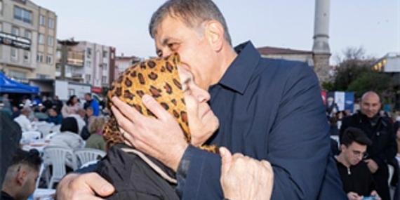 Lider Tugay: Ne saraylara ne şatafatlı sofralara gereksinimimiz var