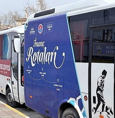 maltepeliler-istanbulun-manevi-miraslarini-ziyaret-ediyor-SLJ4jKLZ.jpg
