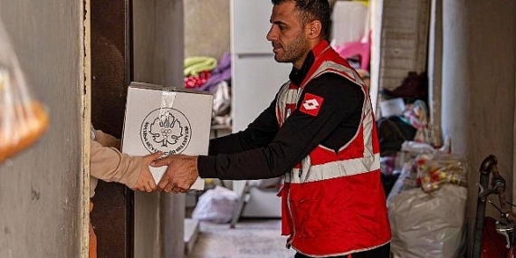 Manisa Büyükşehir’den Ramazan Dayanışması 22 Bin Aileye Besin Desteği