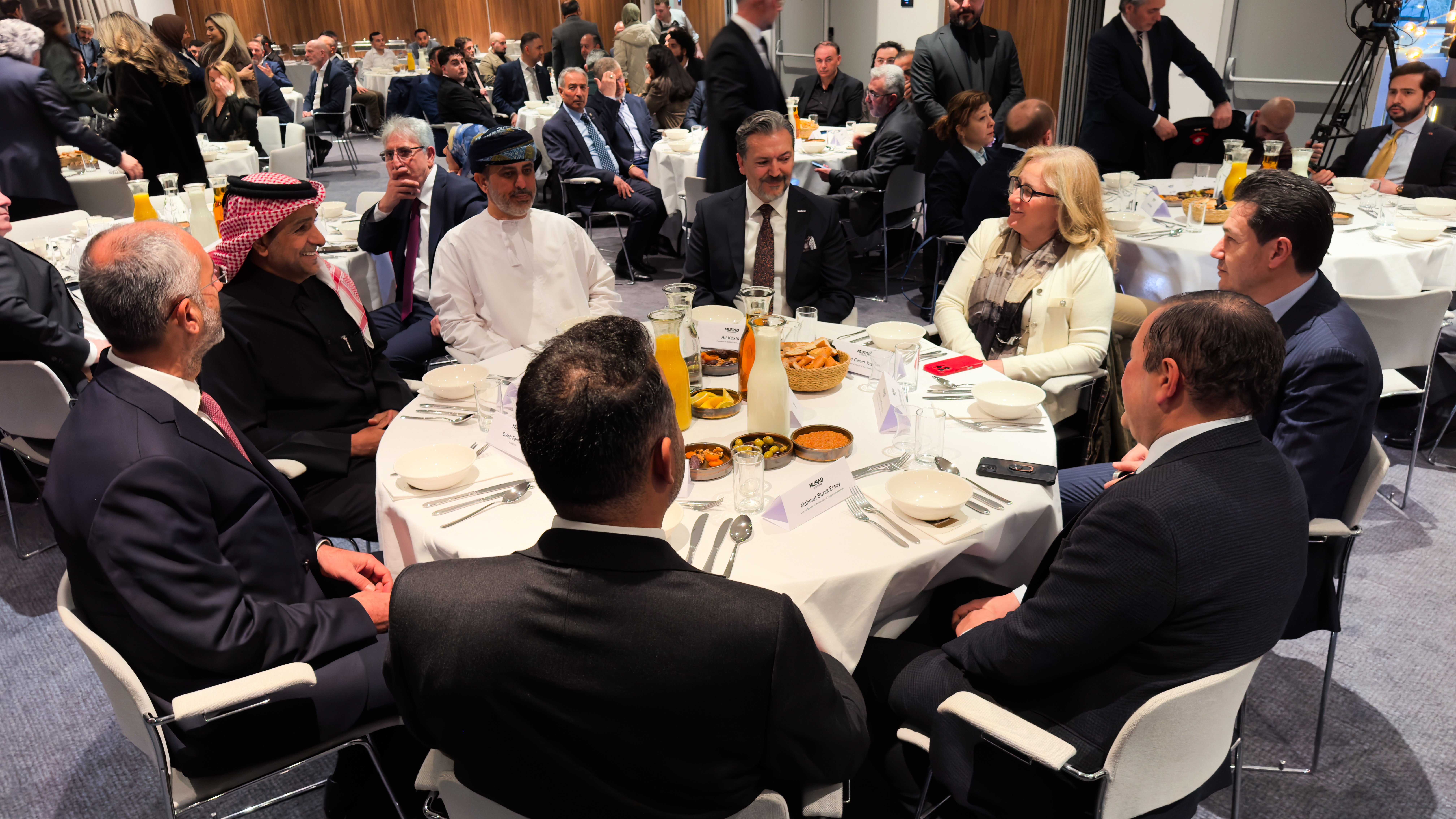 musiad-hollanda-subesi-amsterdamda-iftar-programi-duzenledi-amKyM2kb.jpg