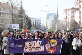 niluferde-8-mart-aktiflikleri-esitlik-ses-ister-biz-buradayiz-sloganiyla-basliyor-MQVFmFiL.jpg