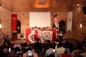 osmangazi-belediyesi-mahzur-tanimayan-yureklerle-ulusal-ruhu-yansitti-JAxhmgtS.jpg