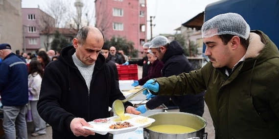 Osmangazi Belediyesi Ramazan Rahmetini Sırameşeler’e Taşıdı