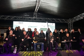 osmangazi-belediyesi-turk-sanat-muzigi-korosundan-ramazana-ozel-konser-BiUE9rhO.jpg