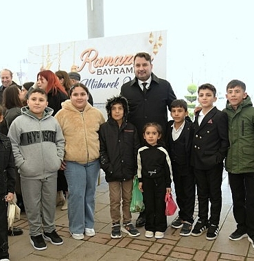 ramazan-bayrami-sevinci-paylasildi-9tTfdm3L.jpg
