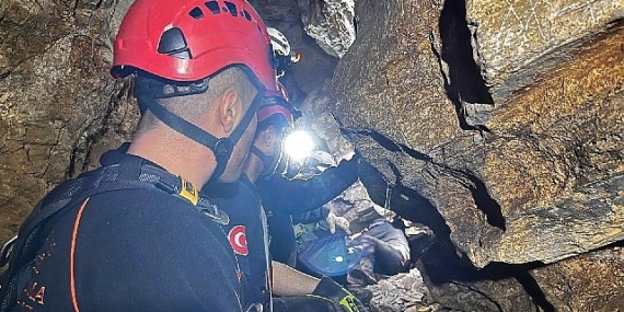 Selçuk’ta mağarada 9 saatlik kurtarma seferberliği