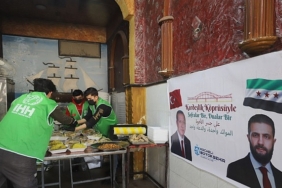suriye-rakkada-buyuksehirle-iftar-rahmeti-iFIh1LvZ.jpg