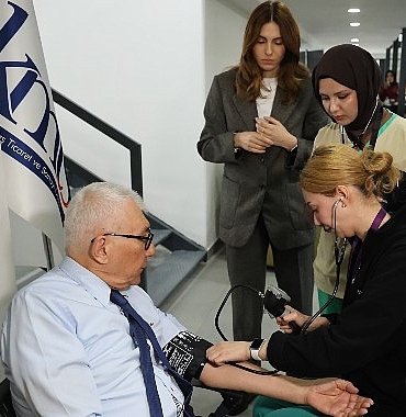 turkiyede-kronik-hastaliklarda-alarm-tedaviye-ahenk-hayati-degerde-L9649JX2.jpg