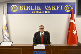 ak-parti-genel-baskan-yardimcisi-yayman-birlik-vakfinda-konferans-verdi-wpaTqxpR.jpg
