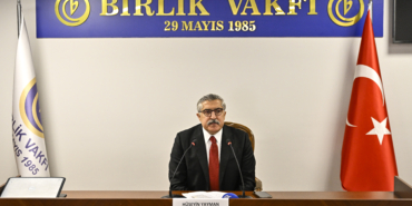 ak-parti-genel-baskan-yardimcisi-yayman-birlik-vakfinda-konferans-verdi-wpaTqxpR.jpg