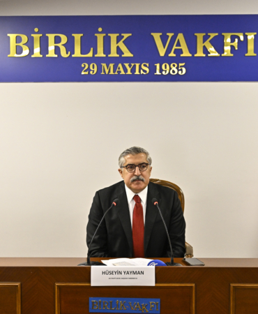 ak-parti-genel-baskan-yardimcisi-yayman-birlik-vakfinda-konferans-verdi-wpaTqxpR.jpg