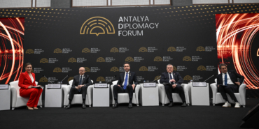 antalya-diplomasi-forumunda-kuresel-enerji-paneli-duzenlendi-mmMb6aIO.jpg