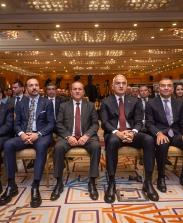 bakan-ersoy-7-uluslararasi-seyahat-ve-turizm-dinamikleri-kongresinde-konustu-3elFiN83.jpg