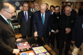 cumhurbaskani-erdogan-muhtesem-cep-saatleri-koleksiyonu-sergisini-ziyaret-etti-DHkyf461.jpg