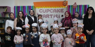 cupcake-susleme-workshop-aktifligi-duzenlendi-JN32iPas.jpg